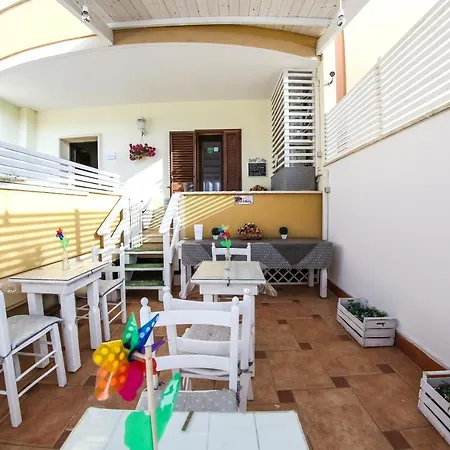 A A Pochi Minuti Dal Mare شقة *